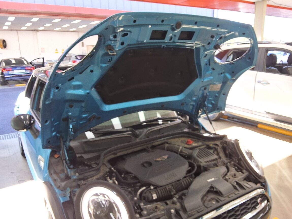 MINI COOPER (3RD GEN) 5-DOOR 2.0 S 2017 - zdjęcie 18