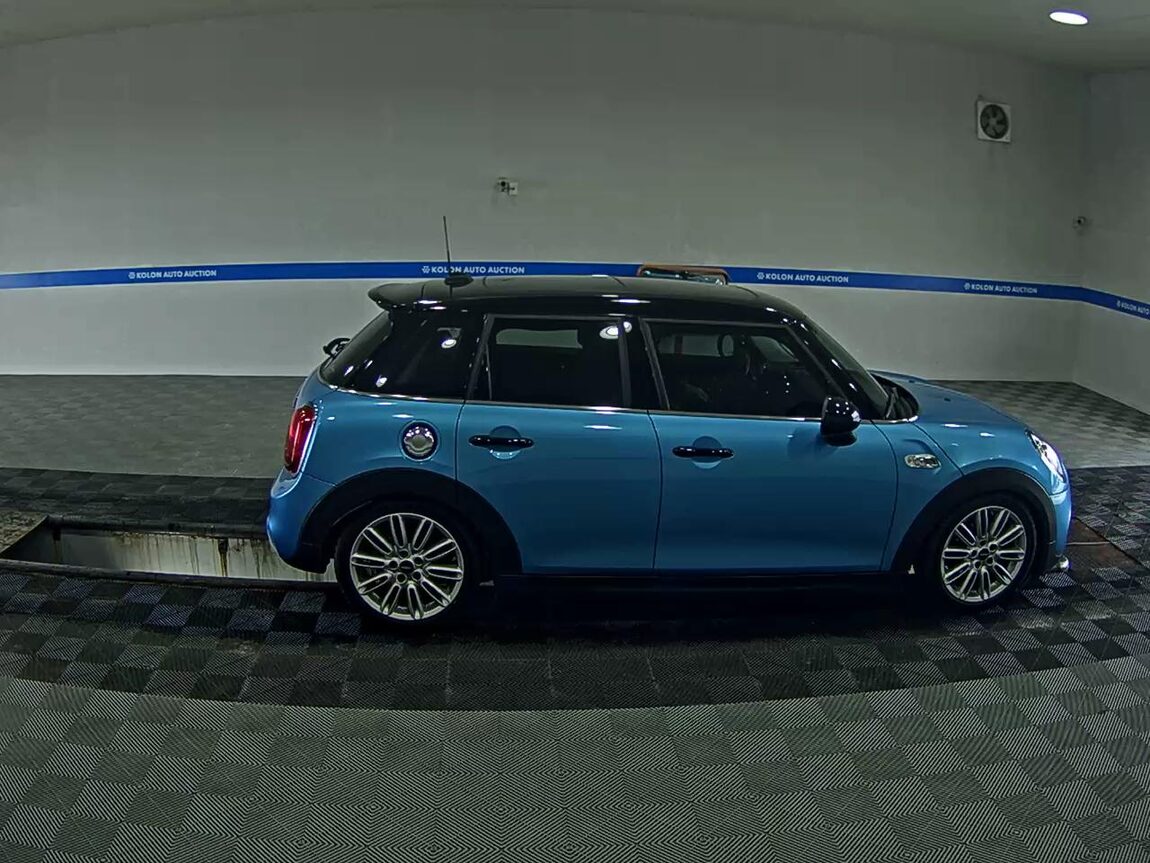 MINI COOPER (3RD GEN) 5-DOOR 2.0 S 2017 - zdjęcie 4