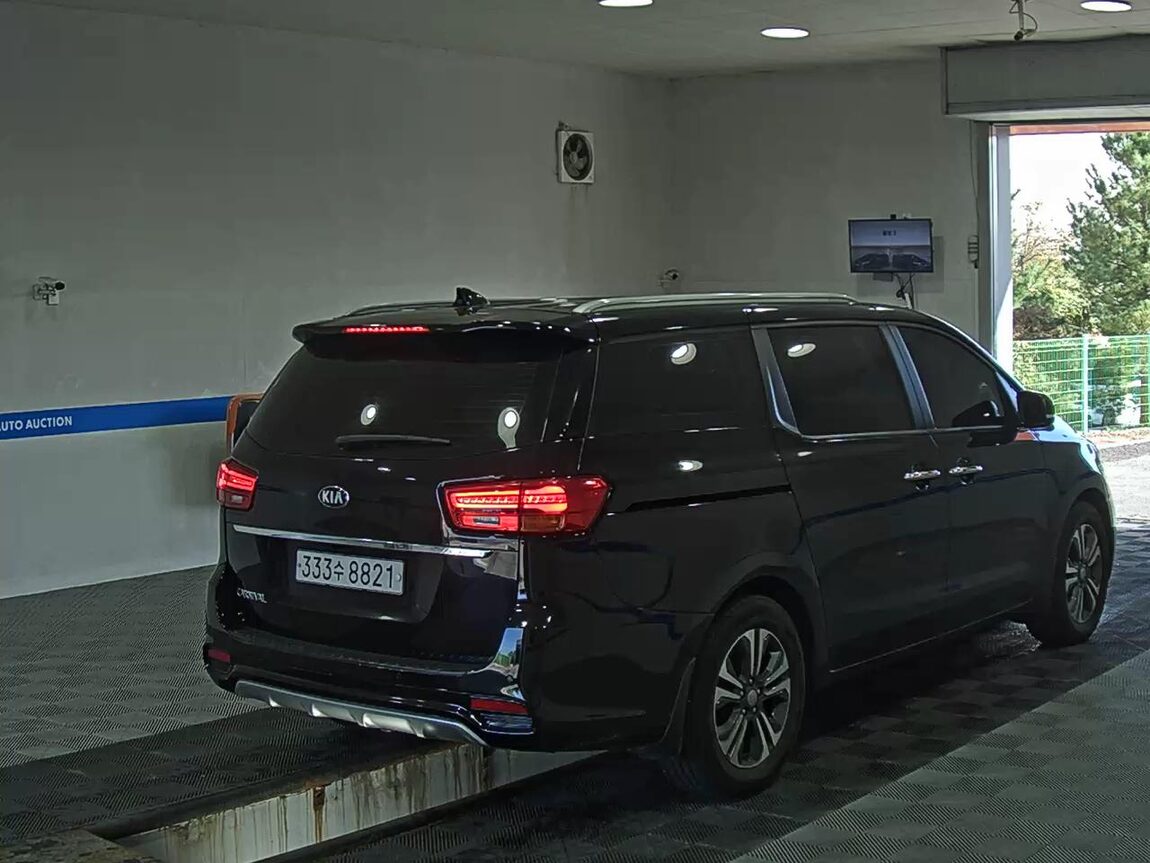 KIA THE NEW CARNIVAL 9-SEATER DIESEL LUXURY 2019 - zdjęcie 5