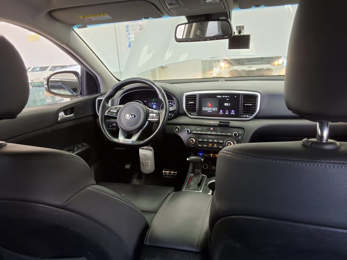 KIA SPORTAGE THE BOLD R2.0 DIESEL 2WD PRESTIGE 2019 - zdjęcie 11