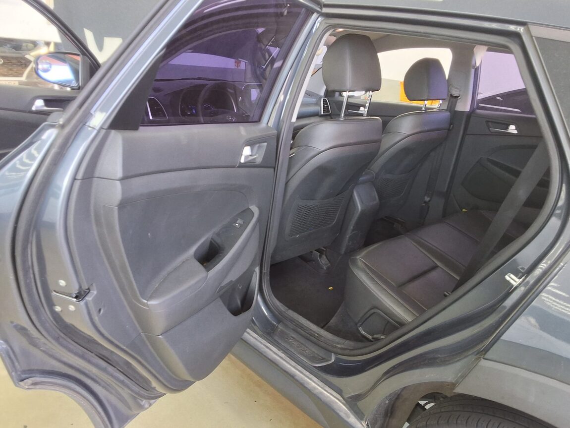 HYUNDAI NEW TUCSON 1.6 DIESEL 2WD SMART 2019 - zdjęcie 12