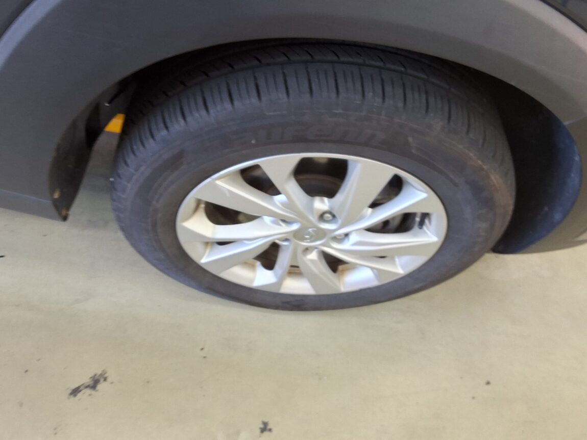 HYUNDAI NEW TUCSON 1.6 DIESEL 2WD SMART 2019 - zdjęcie 22