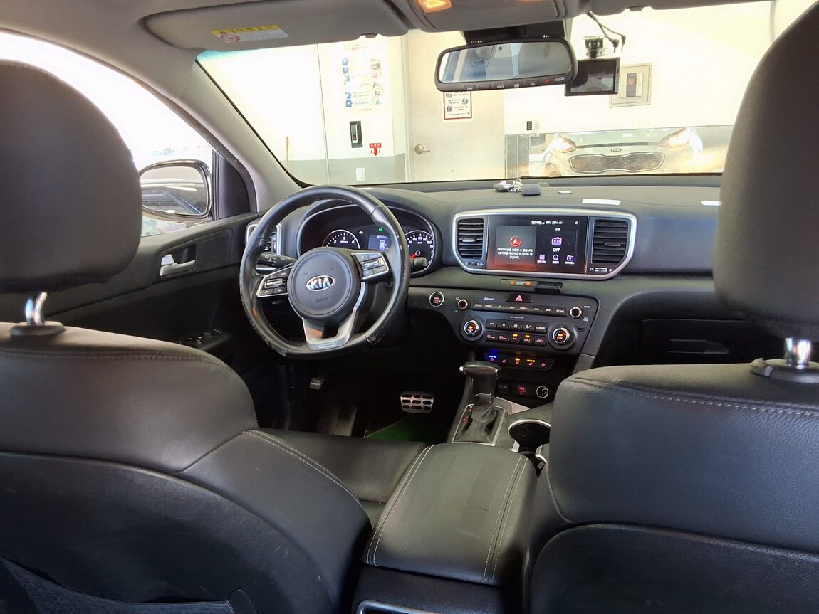 KIA SPORTAGE THE BOLD R2.0 DIESEL 4WD PRESTIGE 2019 - zdjęcie 11