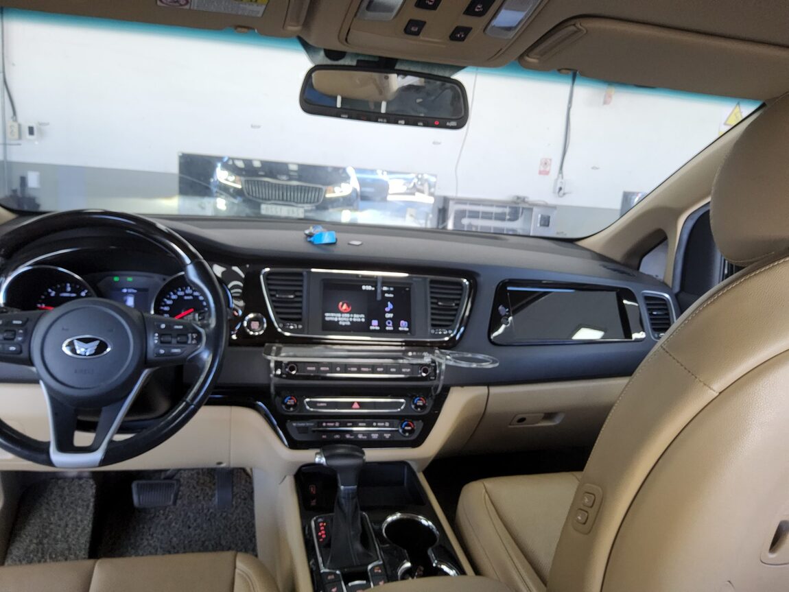 KIA THE NEW CARNIVAL 9-SEATER DIESEL NOBLESSE SPECIAL 2019 - zdjęcie 11