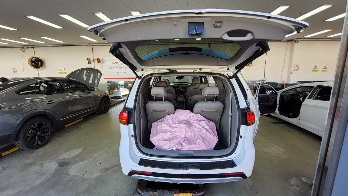 KIA ALL NEW CARNIVAL 9-SEATER DIESEL NOBLESSE 2015 - zdjęcie 15
