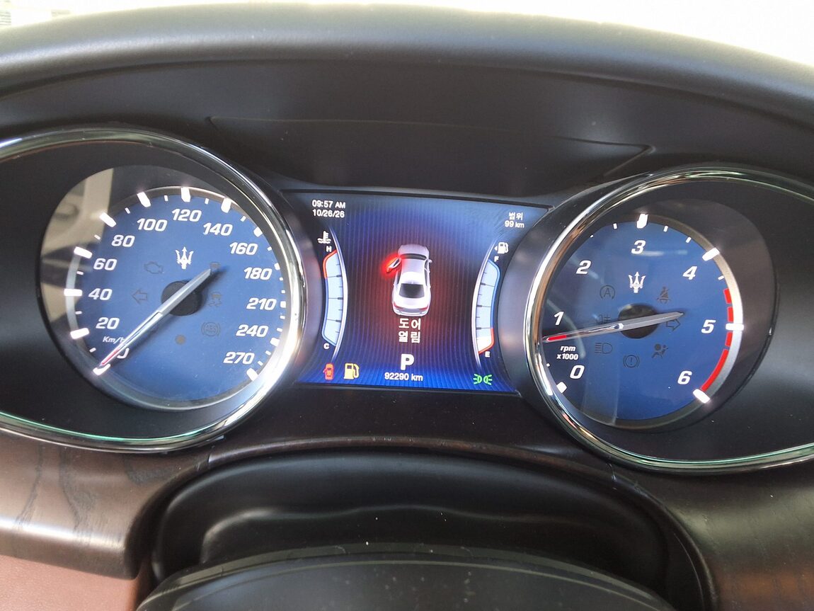 MASERATI QUATTROPORTE (6TH GEN) 3.0 DIESEL 2015 - zdjęcie 9