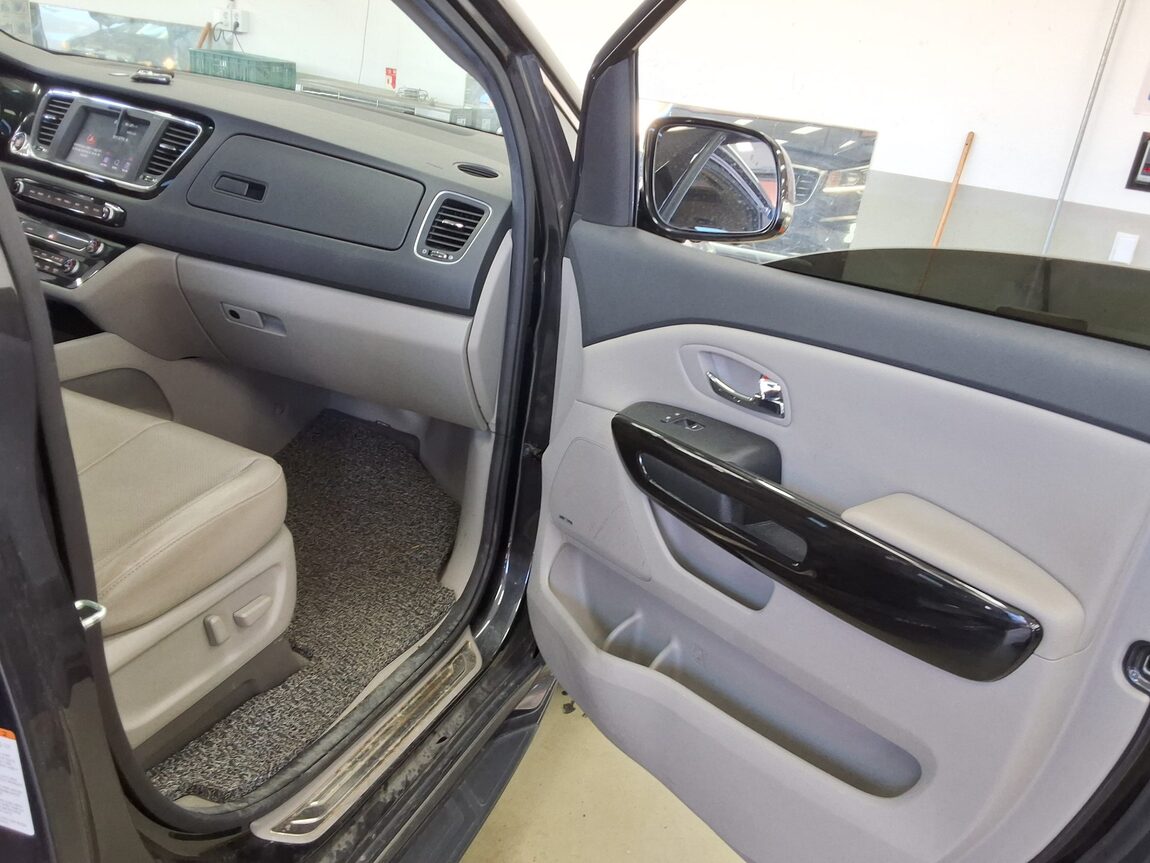 KIA THE NEW CARNIVAL 9-SEATER GASOLINE NOBLESSE SPECIAL 2019 - zdjęcie 14