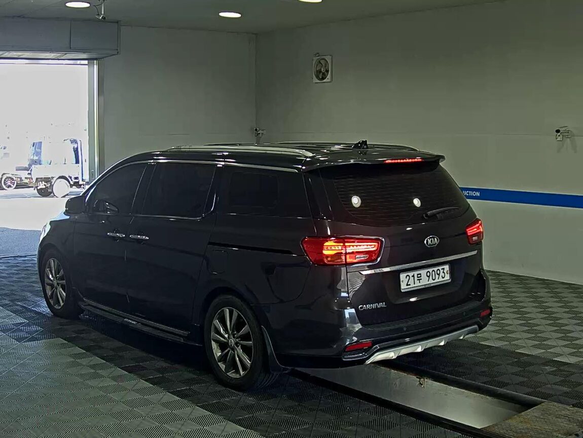 KIA THE NEW CARNIVAL 9-SEATER GASOLINE NOBLESSE SPECIAL 2019 - zdjęcie 6