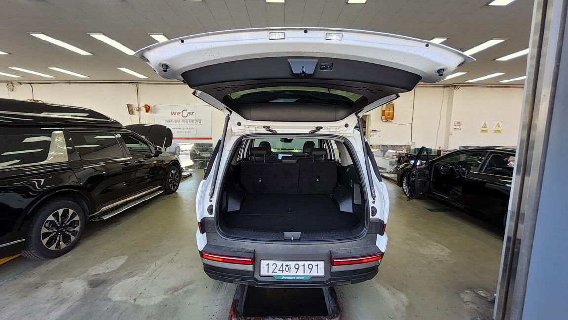 HYUNDAI THE ALL NEW SANTA FE HYBRID 1.6 HEV AWD PRESTIGE 2025 - zdjęcie 15