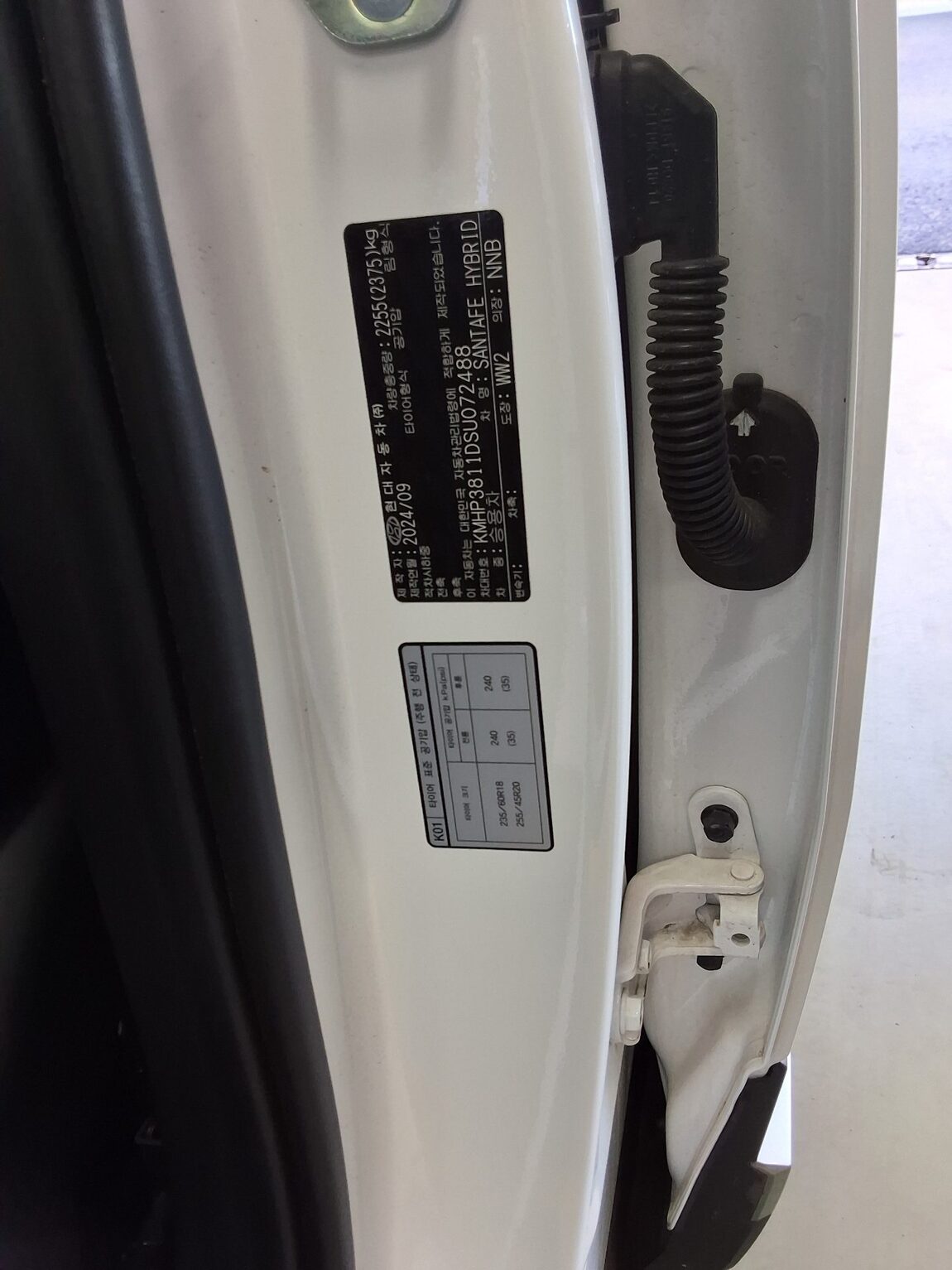 HYUNDAI THE ALL NEW SANTA FE HYBRID 1.6 HEV AWD PRESTIGE 2025 - zdjęcie 16