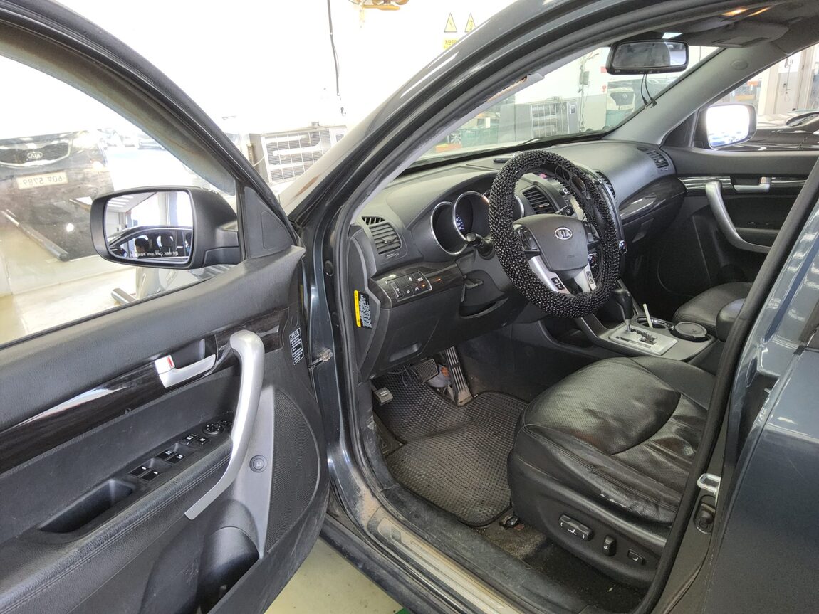 KIA SORENTO R DIESEL 2.0 2WD TLX PREMIUM 2011 - zdjęcie 10