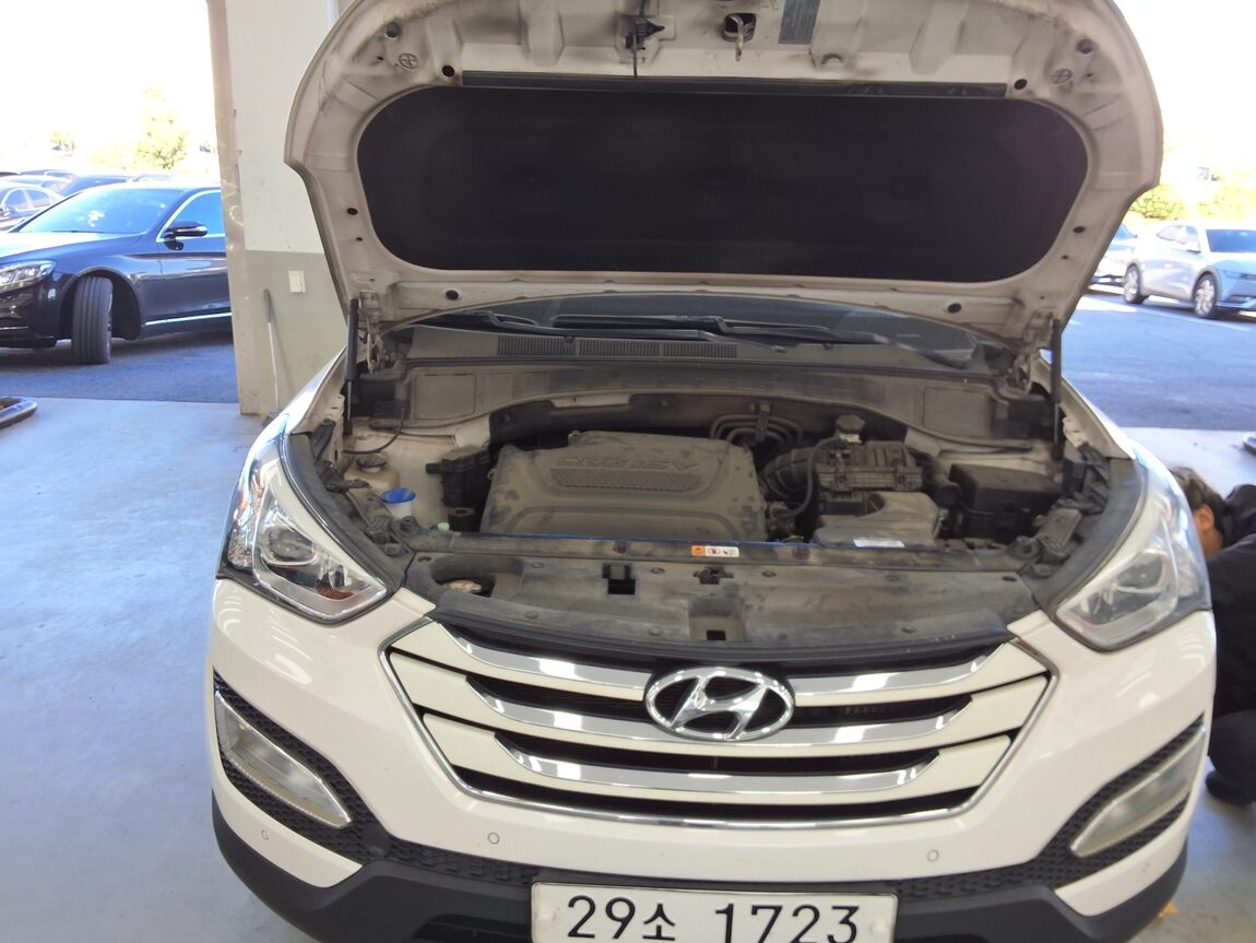 HYUNDAI SANTA FE (DM) DIESEL R2.0 2WD EXCLUSIVE SPECIAL 2015 - zdjęcie 19