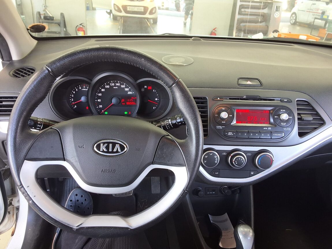KIA ALL NEW MORNING GASOLINE DELUXE SPECIAL 2012 - zdjęcie 18