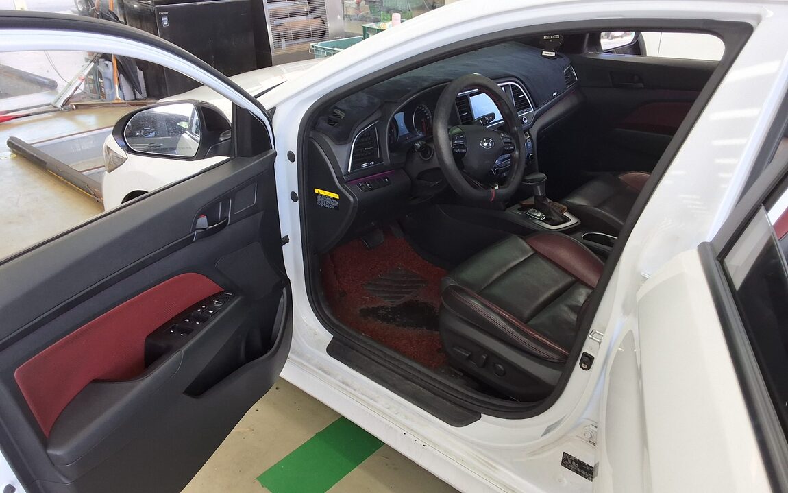 HYUNDAI AVANTE AD 1.6 TURBO SPORTS 2018 - zdjęcie 10