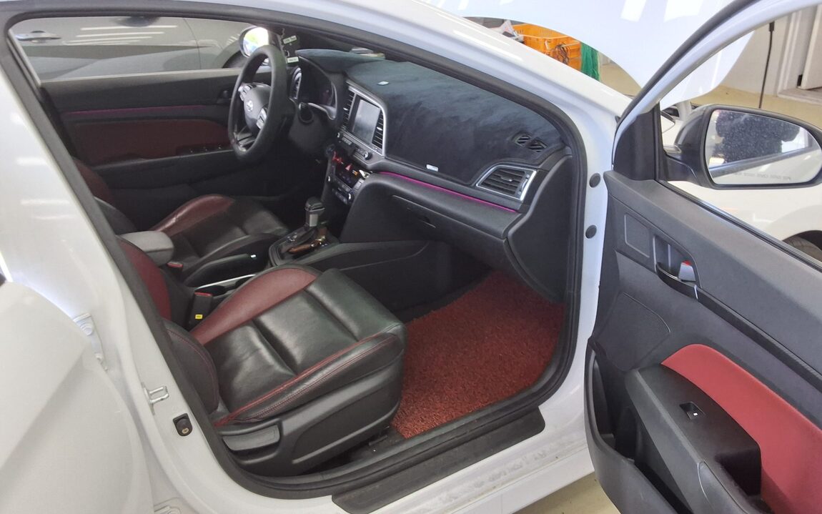 HYUNDAI AVANTE AD 1.6 TURBO SPORTS 2018 - zdjęcie 14