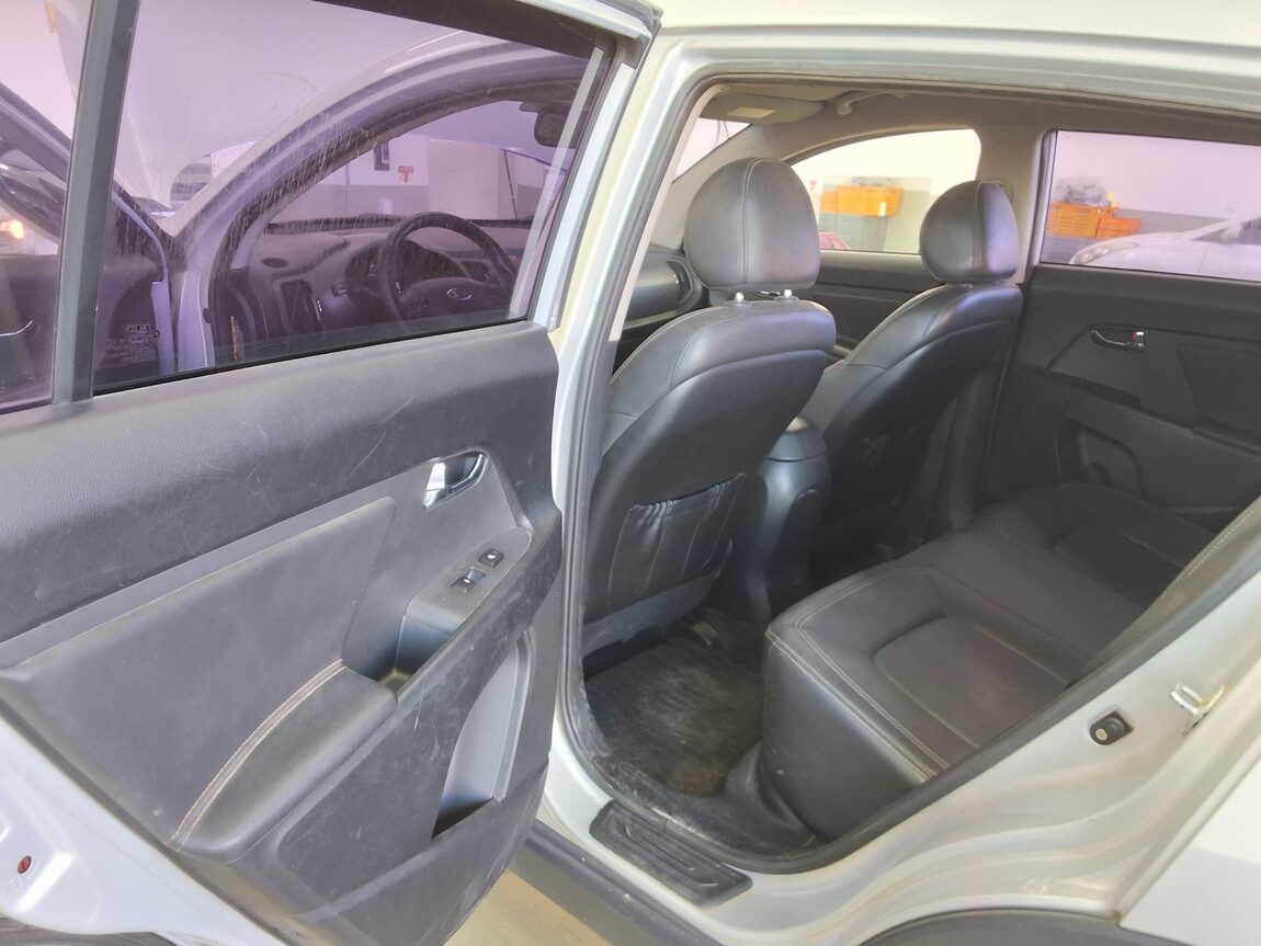 KIA SPORTAGE R DIESEL R2.0 2WD TLX LUXURY MODEL 2012 - zdjęcie 12