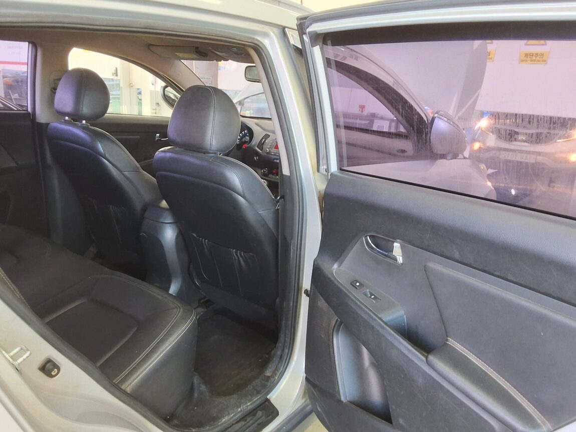 KIA SPORTAGE R DIESEL R2.0 2WD TLX LUXURY MODEL 2012 - zdjęcie 13