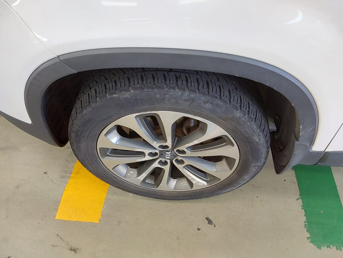 KIA NEW SORENTO R R2.0 2WD LIMITED 2013 - zdjęcie 20