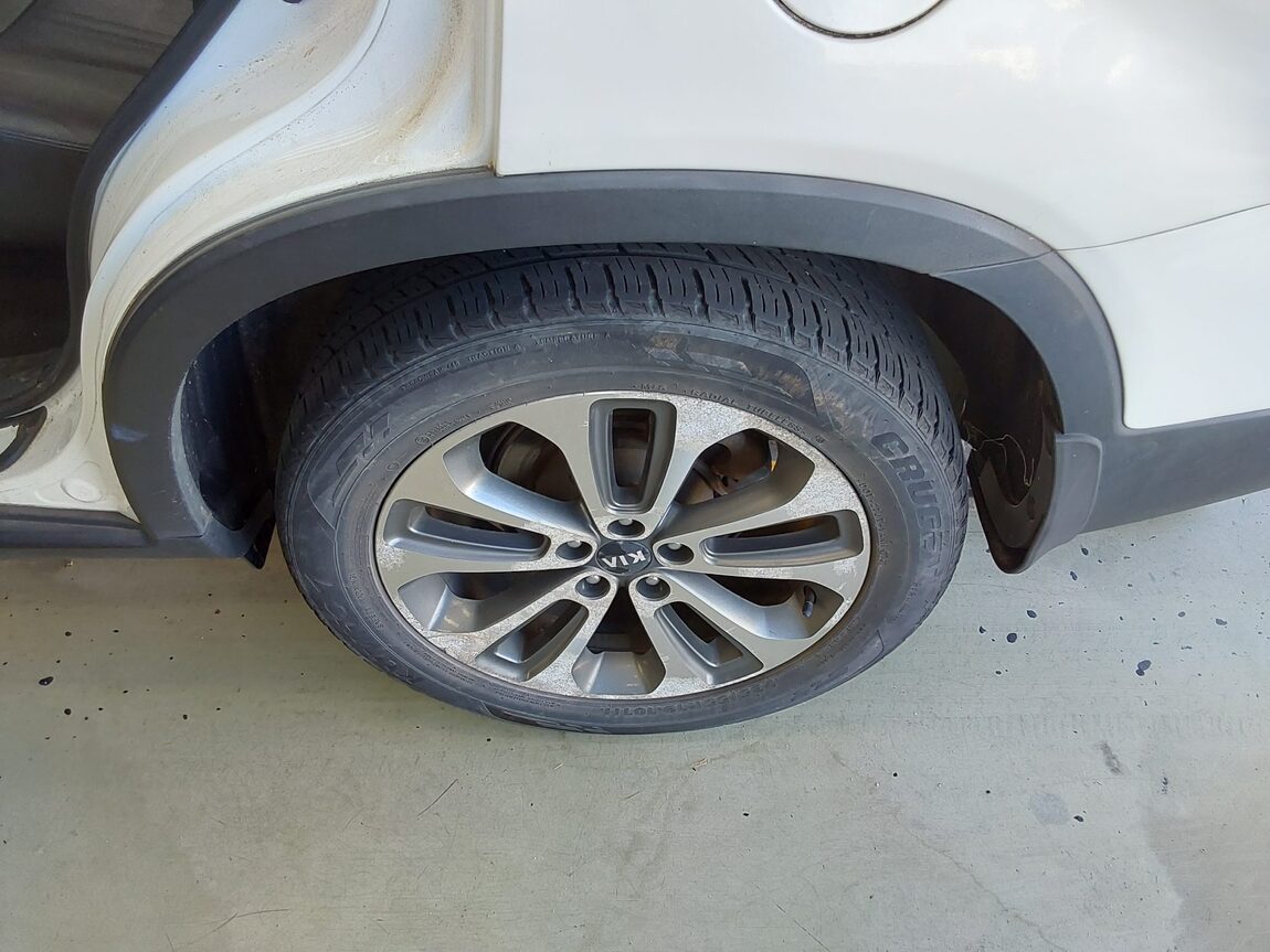 KIA NEW SORENTO R R2.0 2WD LIMITED 2013 - zdjęcie 21