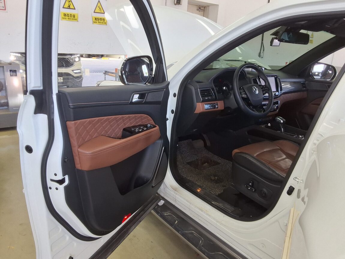 KG MOBILITY (SSANGYONG) G4 REXTON 2.2 4WD WHITE EDITION 2020 - zdjęcie 10