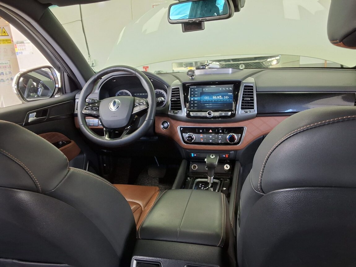 KG MOBILITY (SSANGYONG) G4 REXTON 2.2 4WD WHITE EDITION 2020 - zdjęcie 11