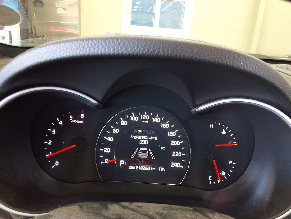 KIA NEW SORENTO R R2.2 4WD LIMITED SPECIAL 2014 - zdjęcie 10