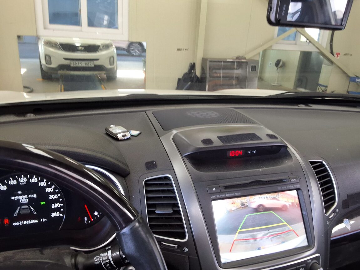 KIA NEW SORENTO R R2.2 4WD LIMITED SPECIAL 2014 - zdjęcie 25