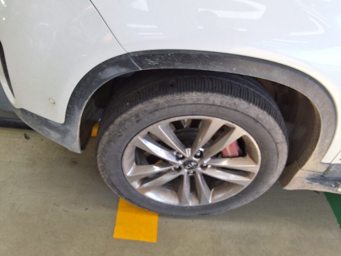 KIA NEW SORENTO R R2.2 4WD LIMITED SPECIAL 2014 - zdjęcie 19