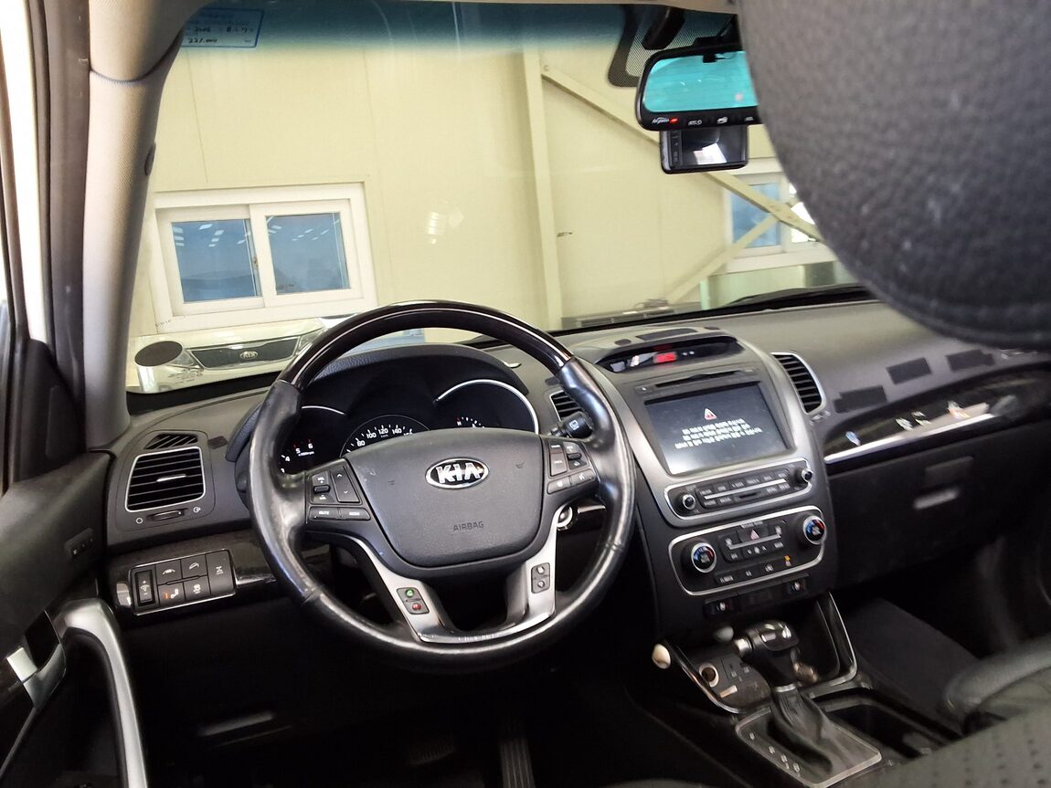 KIA NEW SORENTO R R2.2 4WD LIMITED SPECIAL 2014 - zdjęcie 12