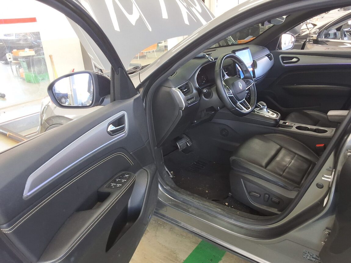 RENAULT (SAMSUNG) ARKANA HYBRID 1.6 GTe E-TECH DESIGN PACKAGE 2025 - zdjęcie 10