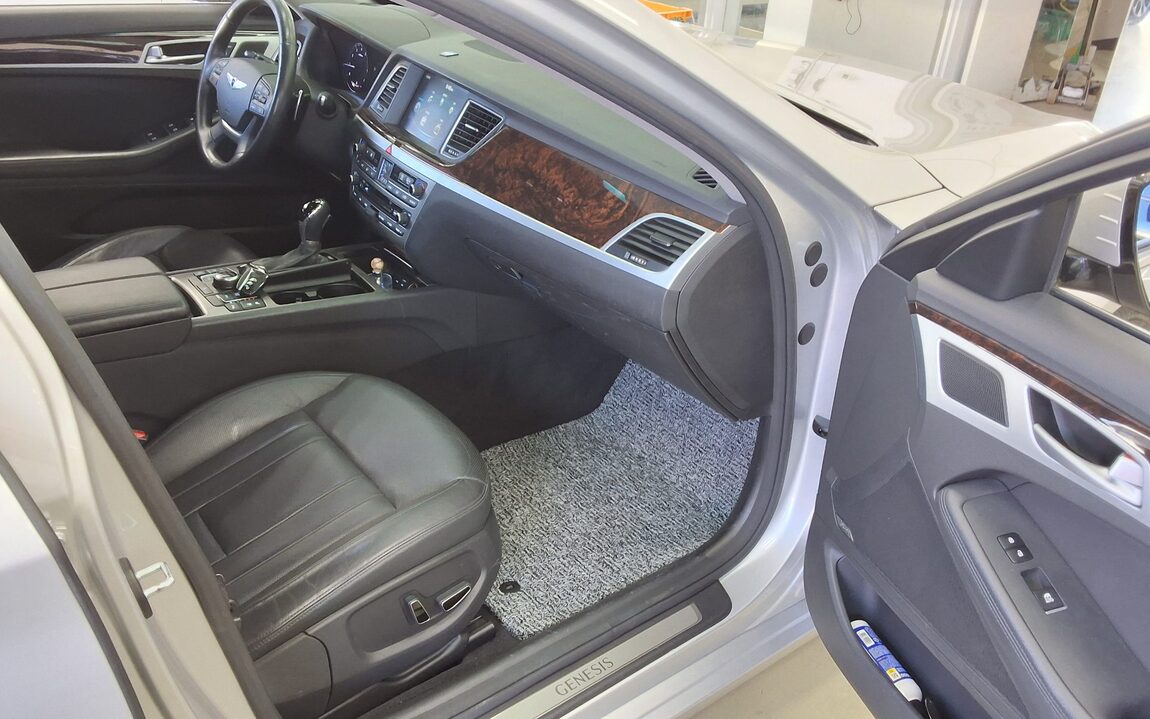 HYUNDAI GENESIS DH G330 AWD PREMIUM 2015 - zdjęcie 14