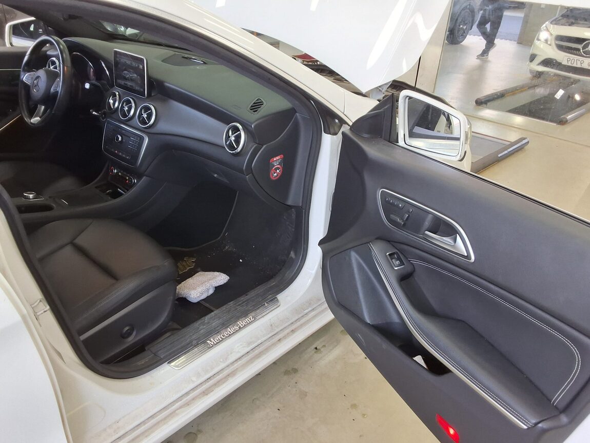 MERCEDES-BENZ CLA-CLASS CLA200 CDI NAVI PACK 2015 - zdjęcie 14