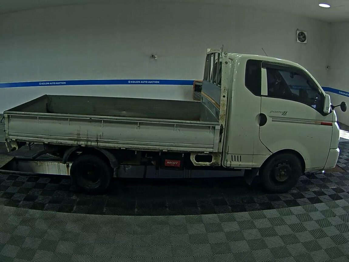 HYUNDAI PORTER II CRDi SUPER CAB EXTRA LONG WHEELBASE PREMIUM 2018 - zdjęcie 4