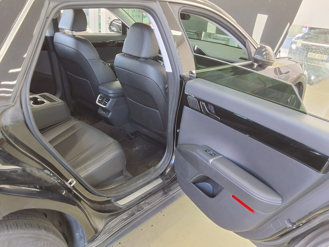 HYUNDAI THE ALL NEW GRANDEUR GASOLINE 2.5 EXCLUSIVE 2023 - zdjęcie 13