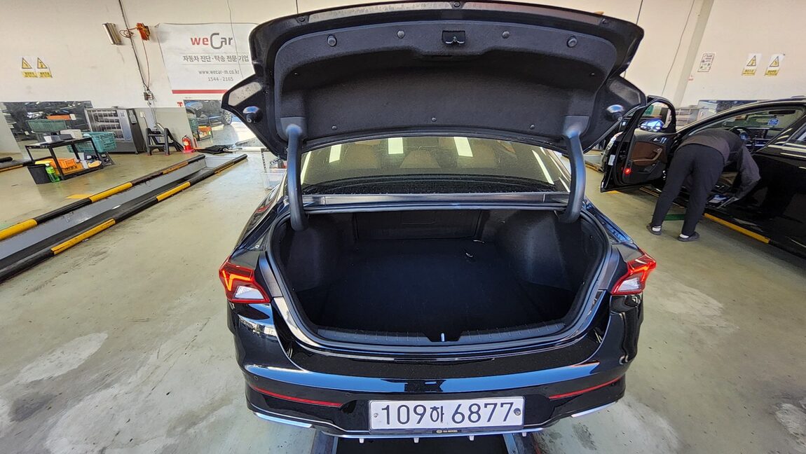 KIA NEW K5 (DL3) 1.6 GASOLINE TURBO NOBLESSE 2021 - zdjęcie 15