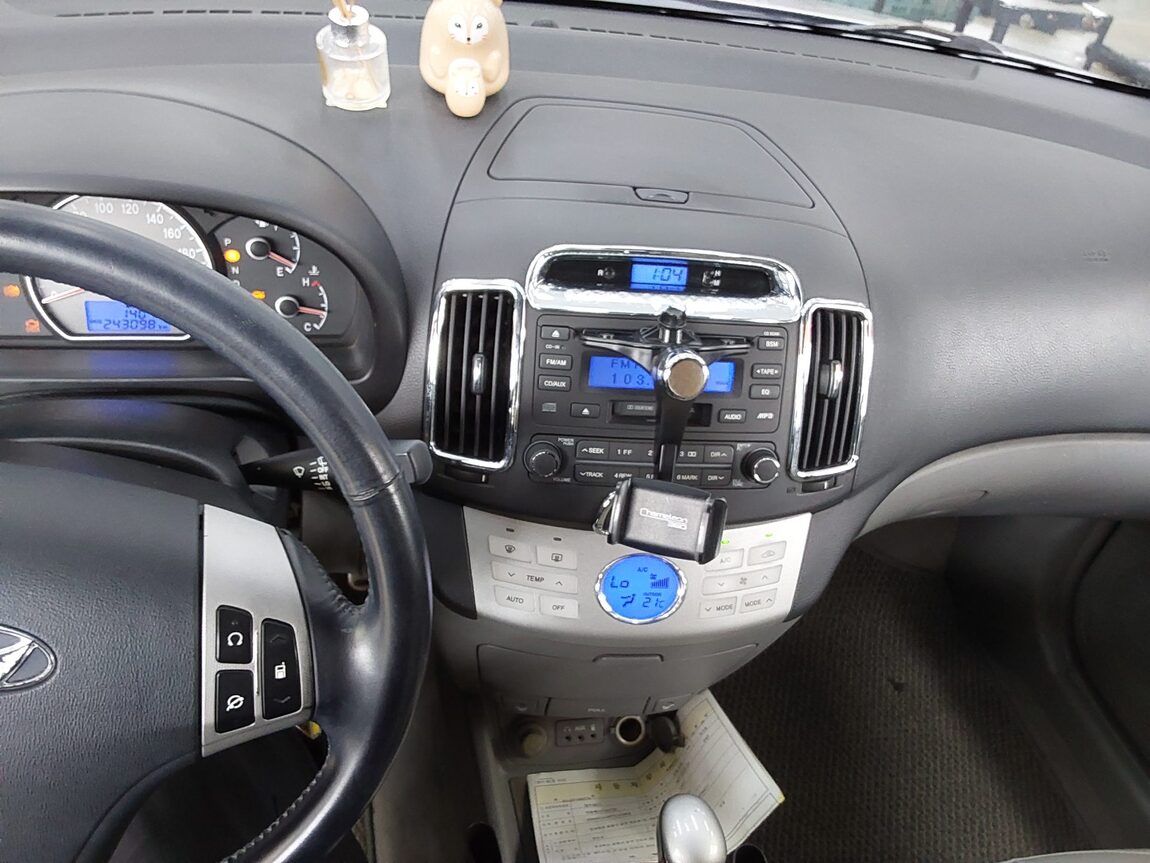 HYUNDAI AVANTE HD 1.6 VVT S16 LUXURY 2007 - zdjęcie 17