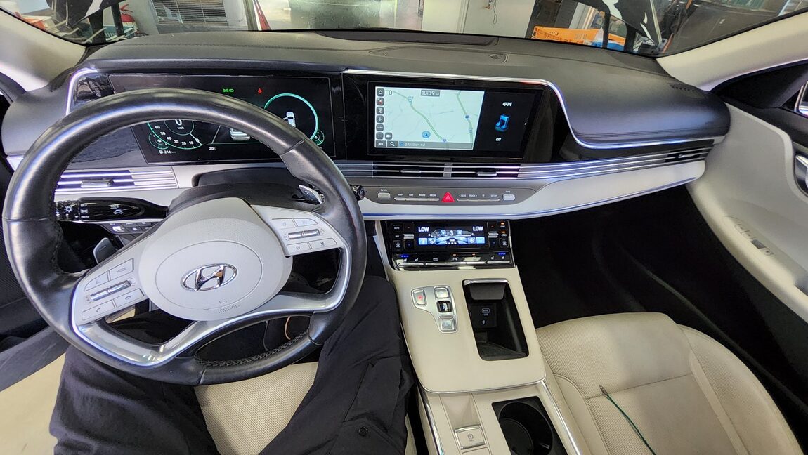 HYUNDAI THE NEW GRANDEUR IG GASOLINE 2.5 LE BLANC 2022 - zdjęcie 11
