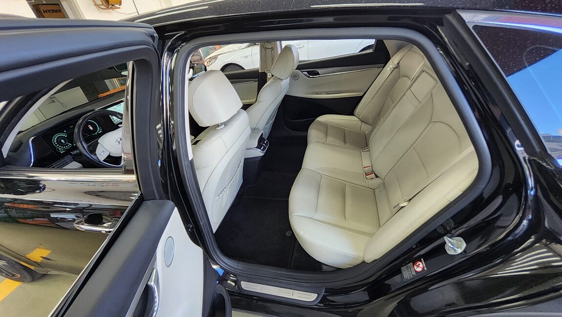 HYUNDAI THE NEW GRANDEUR IG GASOLINE 2.5 LE BLANC 2022 - zdjęcie 12