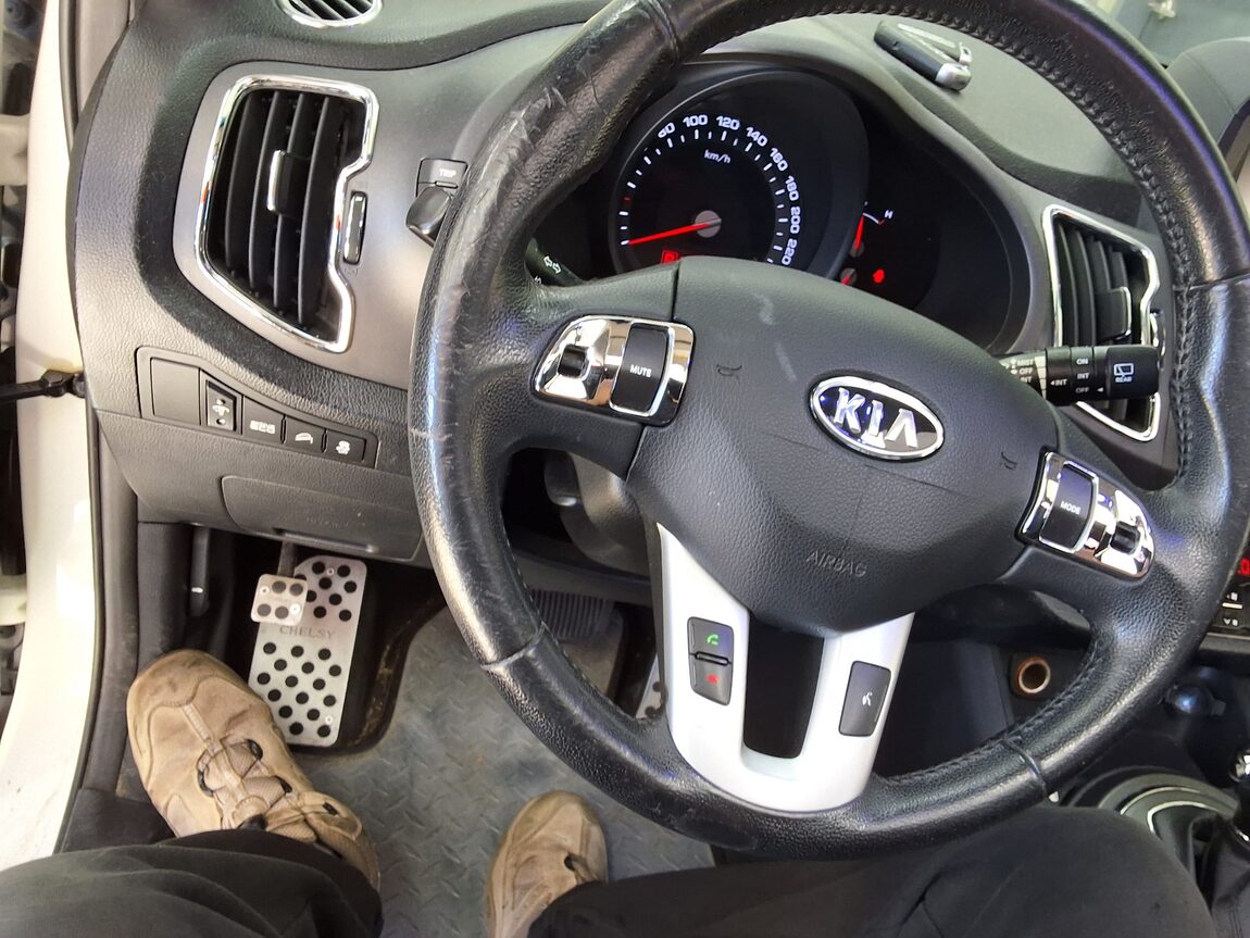 KIA SPORTAGE R DIESEL R2.0 2WD TLX LUXURY MODEL 2011 - zdjęcie 23
