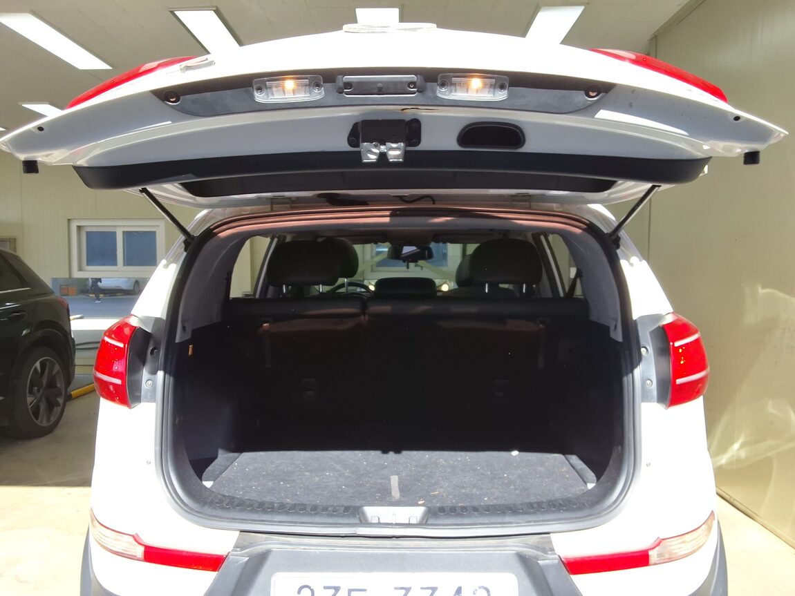 KIA SPORTAGE R DIESEL R2.0 2WD TLX LUXURY MODEL 2011 - zdjęcie 16
