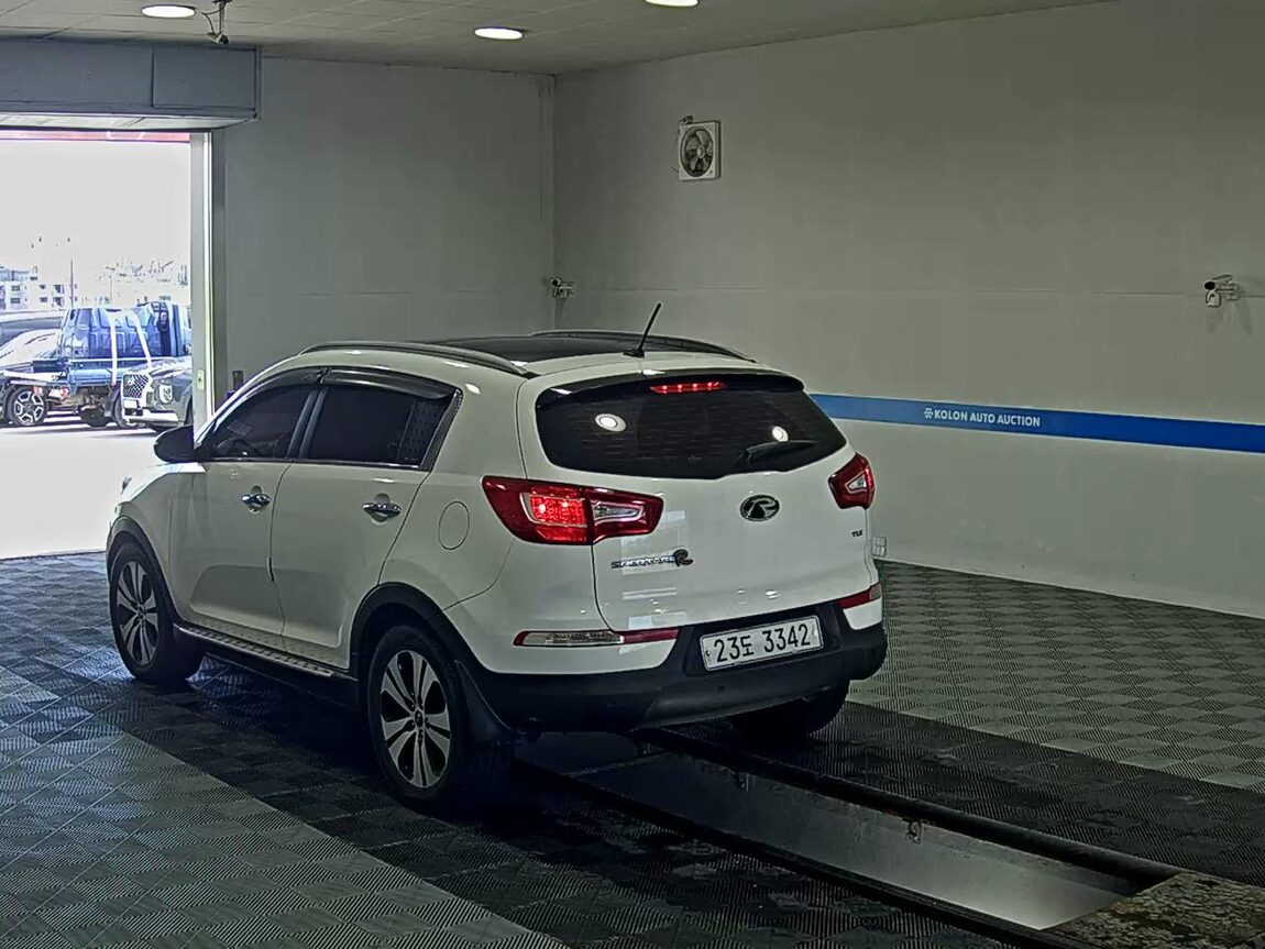 KIA SPORTAGE R DIESEL R2.0 2WD TLX LUXURY MODEL 2011 - zdjęcie 6