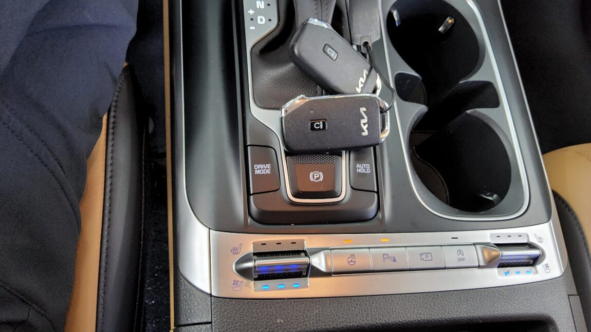 KIA NEW CARNIVAL (KA4) 9-SEATER DIESEL PRESTIGE 2023 - zdjęcie 20