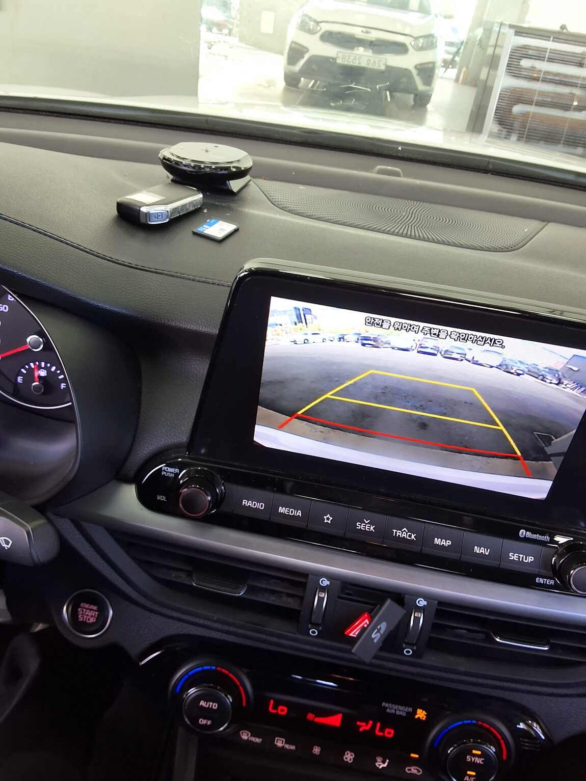 KIA ALL NEW K3 1.6 GASOLINE LUXURY 2020 - zdjęcie 17