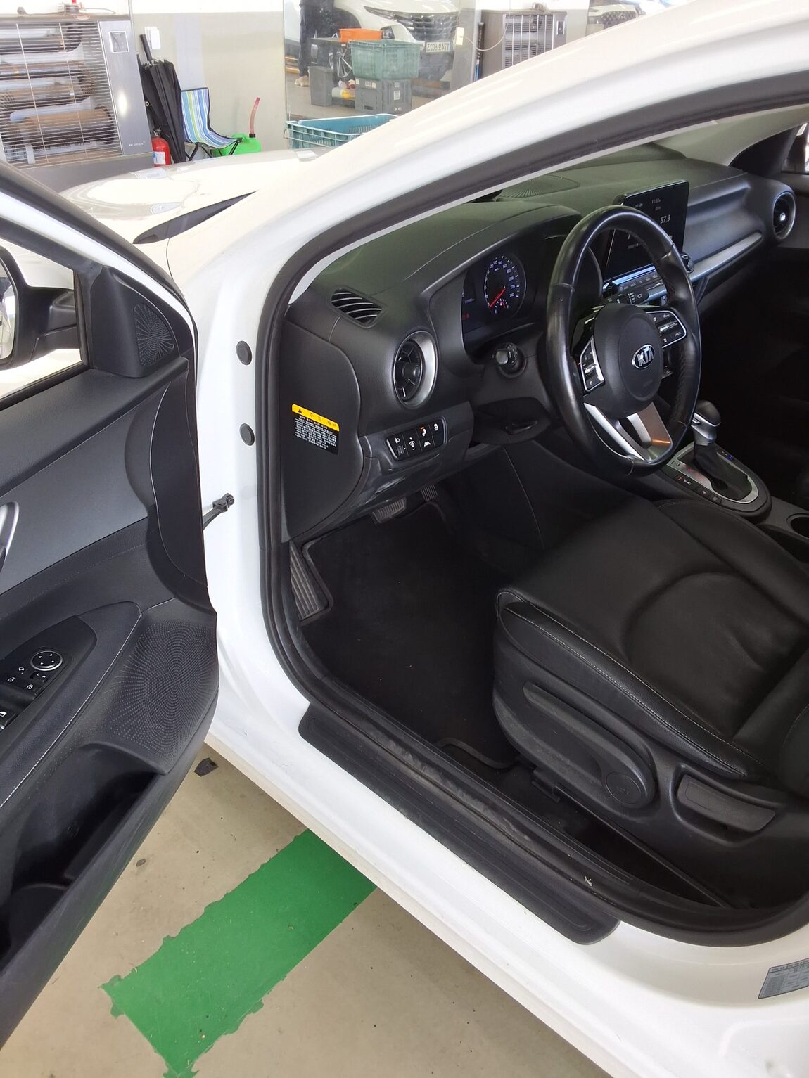 KIA ALL NEW K3 1.6 GASOLINE LUXURY 2020 - zdjęcie 10