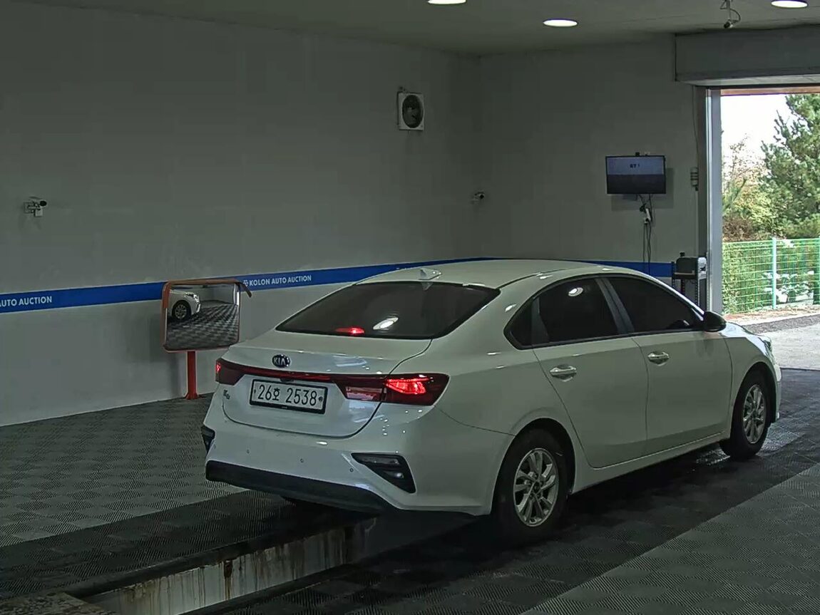 KIA ALL NEW K3 1.6 GASOLINE LUXURY 2020 - zdjęcie 5