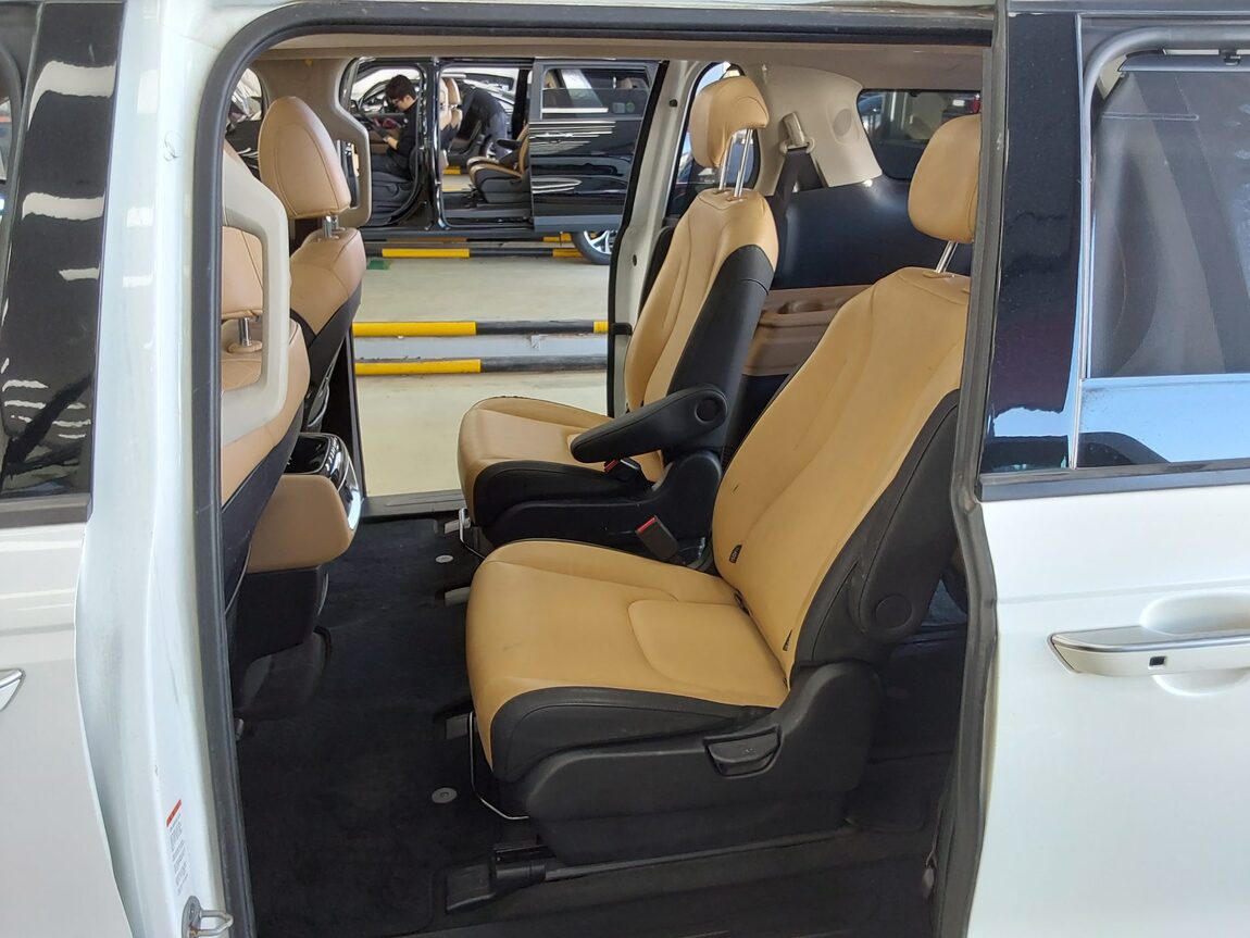 KIA NEW CARNIVAL (KA4) 9-SEATER DIESEL NOBLESSE 2023 - zdjęcie 12