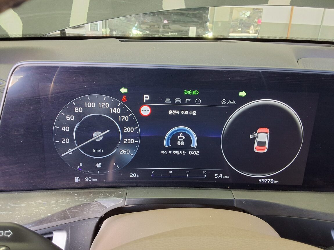 KIA K8 2.5 GDI SIGNATURE 2023 - zdjęcie 9