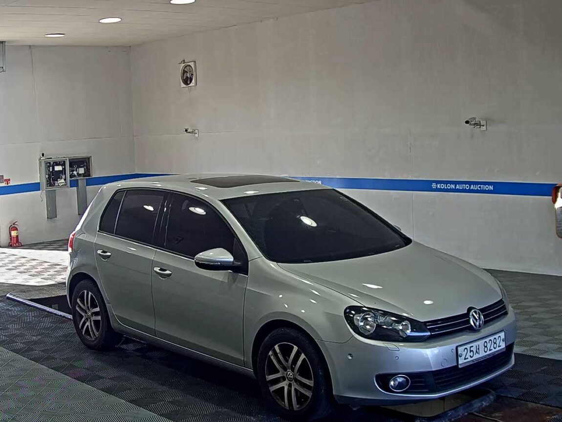 VOLKSWAGEN GOLF (6TH GEN) 2.0 TDI 2011 - zdjęcie 3
