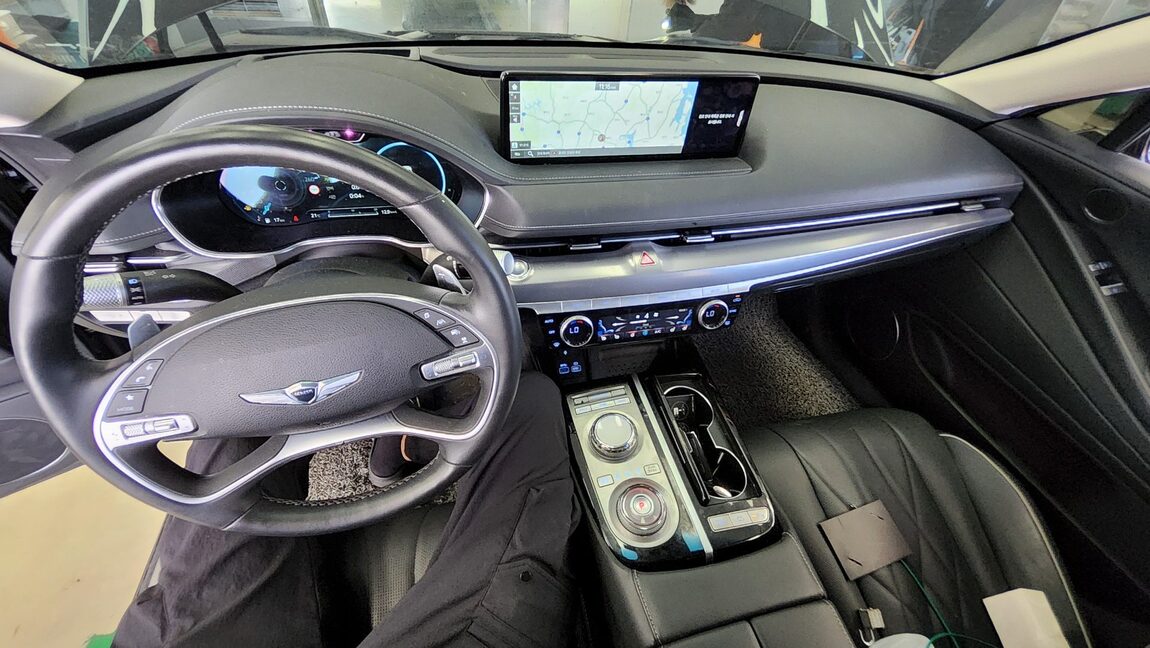 GENESIS THE ALL NEW G80 GASOLINE 2.5 AWD BASE MODEL 2024 - zdjęcie 11