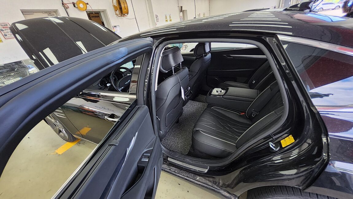 GENESIS THE ALL NEW G80 GASOLINE 2.5 AWD BASE MODEL 2024 - zdjęcie 12